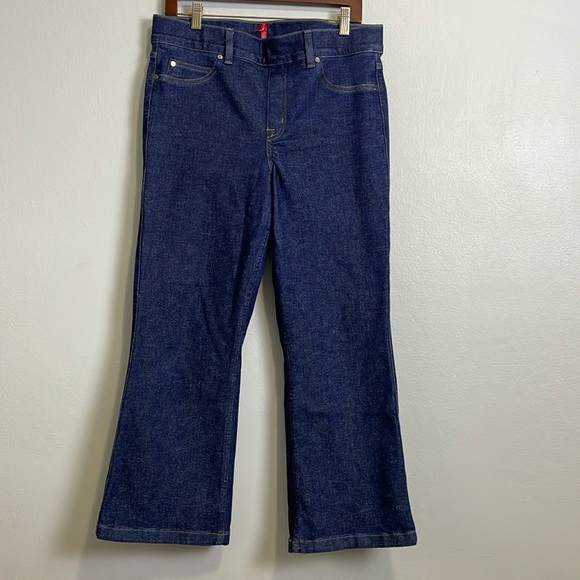 SPANX Cropped Kick Flared Jeans in Raw Indigo Wash Size XL - Picture 4 of 16